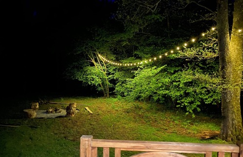 Teilhet Cottage | Mobil-home Boho Dans la Forêt des Contes de Fées