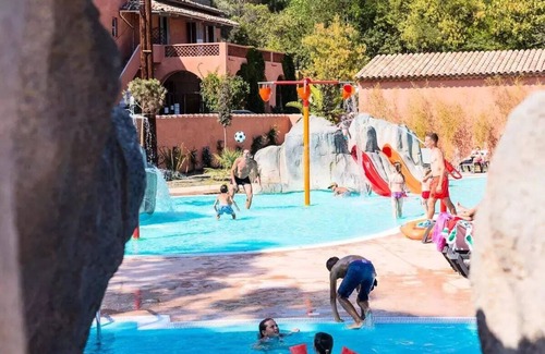 La Roquette-sur-Siagne House | Mobil-home | Comfort | 2 Bedrooms | 4/6 pers. | Single terrace | A/C | TV