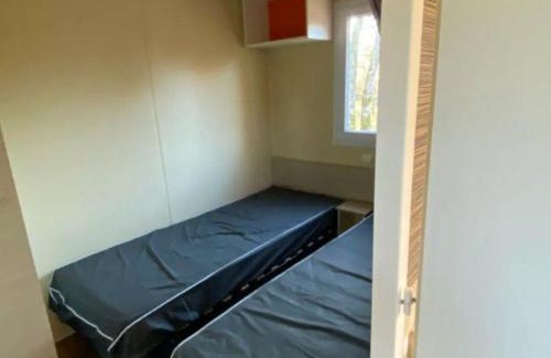 Le Fouilloux Other | Mobil-home cosy avec terrasse pour 2 personnes - API-1-52-575