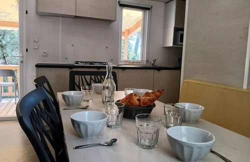 Puyloubier House | Mobil-Home klimatisierte 2 Schlafzimmer bis 6 Personen 6 Personen