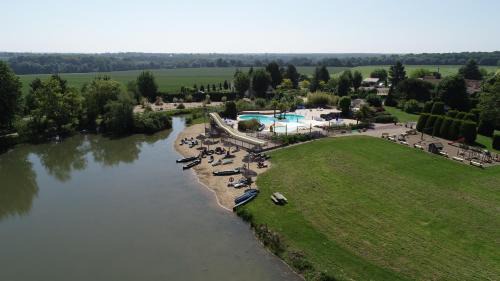 Poilly-lez-Gien Other | Mobil Home XXL2 4 chambres - Camping Les Bois du Bardelet