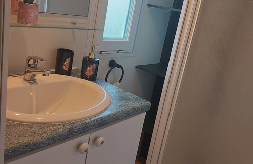 Negrondes House | Mobile home in the countryside. Nature getaway in the heart of Périgord Vert!