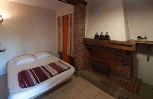 Maulevrier House | Mobile home with 6-8 places at the water's edge near Puy du Fou
