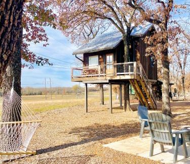 Elm Mott Other | Mockingbird Treehouse 15 MIN to MagnoliaBaylor
