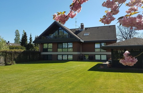 Seevetal Condo | Mod. Apartment with balcony, 4 persons, near Hamburg