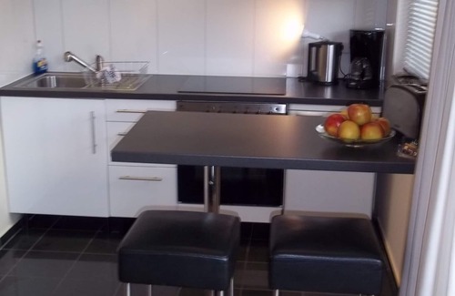 Schoeneberg Apartment | Modern apartment in Schöneberg