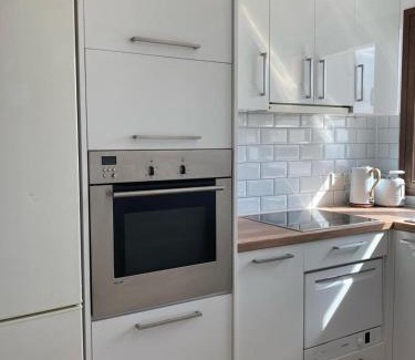Agios Tychon Apartment | Modern 1 bedroom sea view beach apartment