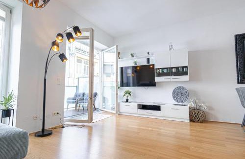 Matzleinsdorf Apartment | Modern 1BR &1LR Apartment in Viennas Downtown