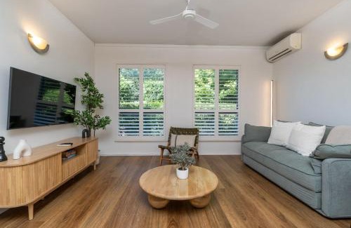 Kingston Apartment | Modern 1BR Apt 2 mins to Kingston Foreshore - Hosted by CanStay