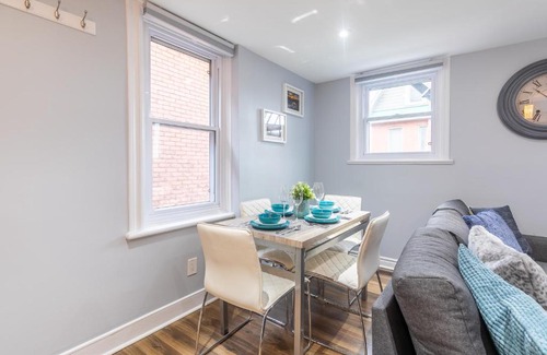 Centretown West Apartment | Modern 1BR Apt with King Bed - Little Italy