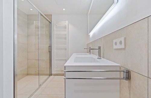 Hollerich Apartment | Modern 1BR Apt with Balcony near City Center