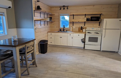 Biddeford Apartment | Modern 1br in downtown Biddeford