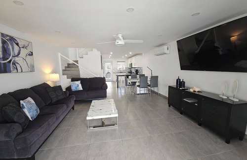 Jolly Harbour Condo | Modern 2 Bdr Waterfront Villa in Jolly Harbour Sleeps 5