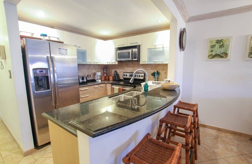 St. Lawrence Gap Apartment | Modern 2-bed Apt by Beach in St. Lawrence Gap
