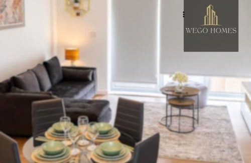 Moffat Apartment | Modern 2-Bed Flat Balcony View