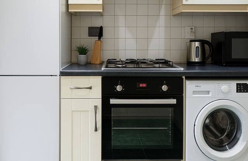 Barnhill Apartment | Modern 2-Bed flat Heart of Wembley