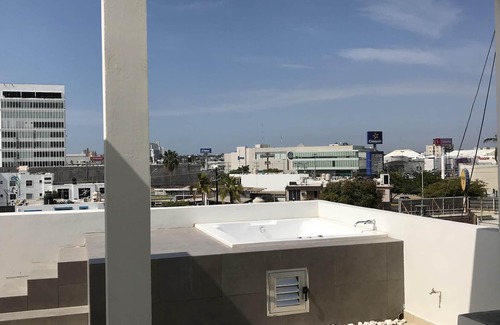Mazatlan Apartment | Modern 2 bedroom 2 bath Apartment 5 min to Beach/Sams Club & Soriana near by/
