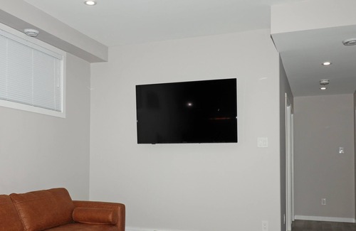 Thunder Bay Apartment | Modern 2 Bedroom Apartment - Unit #101