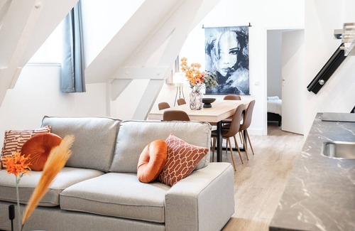 Municipality of Tilburg Apartment | Modern 2-bedroom apartment in Tilburg with a luxury kitchen and shared garden