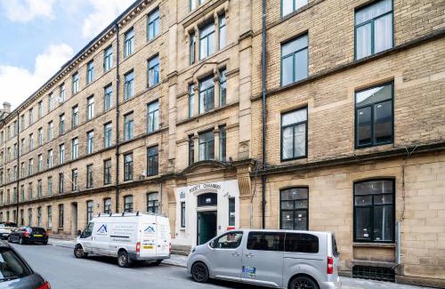 Bradford Apartment | Modern 2 Bedroom Apartment in Central Bradford
