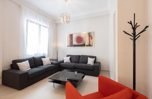 Anafiotika Apartment | Modern 2-bedroom apt, 200m from the Acropolis