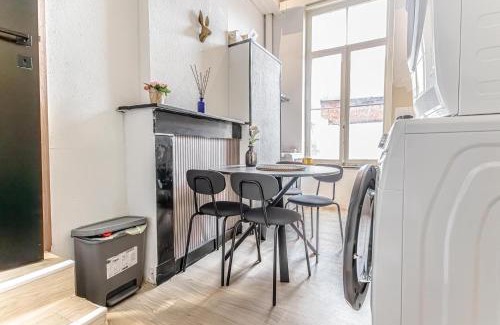 Ghent City Centre Apartment | Modern 2-Bedroom Getaway in the Heart of Ghent