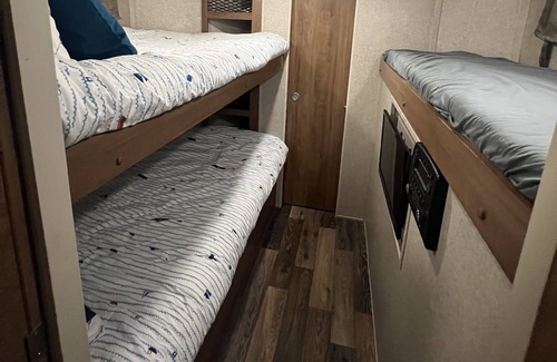 Lubbock House | Modern 2 bedroom RV Retreat with Pool Access