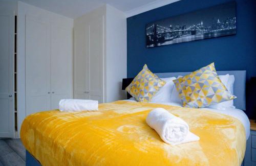 Belvedere Apartment | Modern 2 BR ground floor apartment with parking