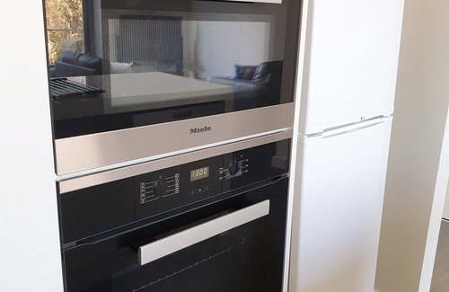 Point Frederick Apartment | Modern 2b2b apartmemt. gteat for work or vocation