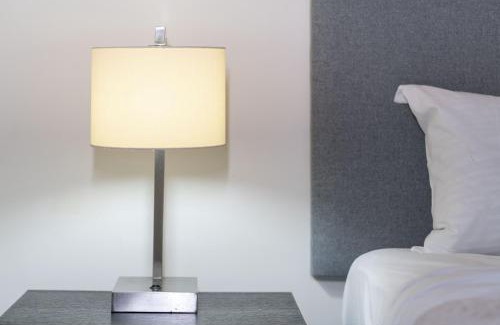 South Brisbane Apartment | Modern 2BR 2BA Apartment with Parking in South Brisbane