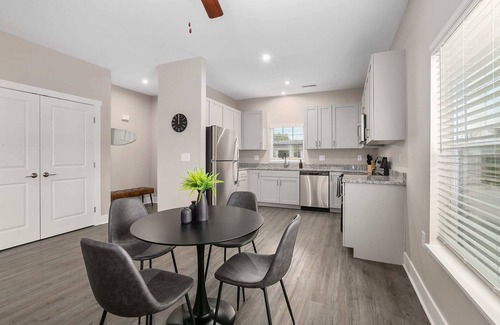 Grandville Condo | Modern 2BR + 2BA Condo with Garage & Patio