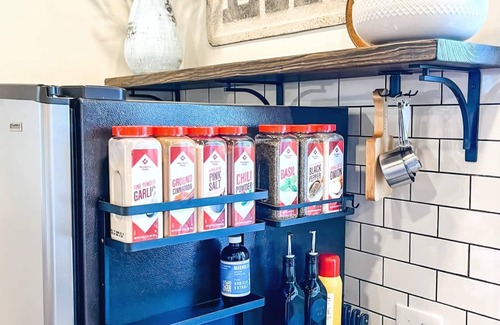 Loudonville House | Modern 2BR/2BA with hot tub, pool table, cornhole, fire pit—your perfect Mohican base!