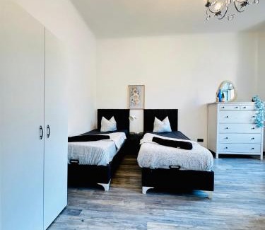 Klosterneuburg Apartment | Modern 2BR for 5P Peaceful & Central Stay