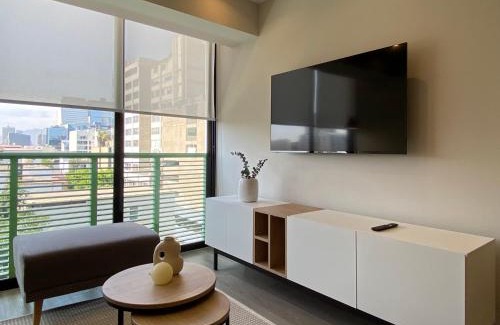 San Isidro Centro Financiero Apartment | Modern 2BR with Balcony in San Isidro