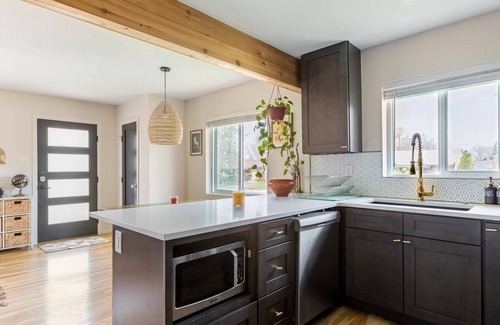Northeast Park Hill House | Modern 3 bed/2 bath in Park Hill
