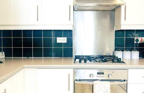 Chesterfield Apartment | Modern 3 bed home, Chesterfield