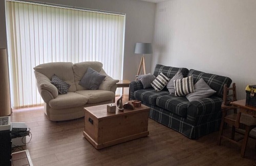 Jameston House | Modern 3 Bedroom bungalow. Easy access to beaches & towns of Tenby & Pembroke