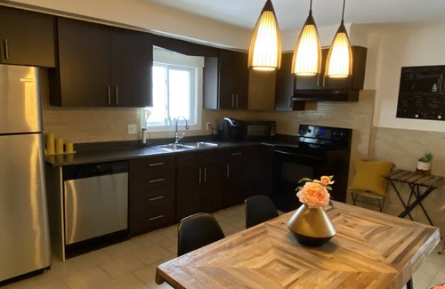London House | Modern 3 Bedroom - Close to DT