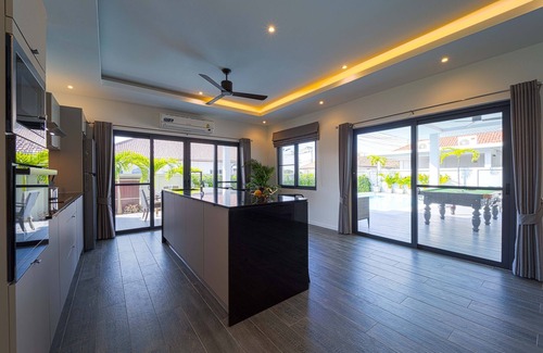 Hua Hin Villa | Modern 3 Bedroom Private Pool Villa -ML7