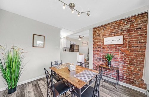 Gulph Mills House | Modern 3 BR House!