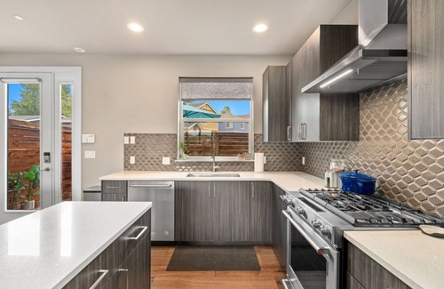 Old Town North House | Modern 3-Floor House in Old Town