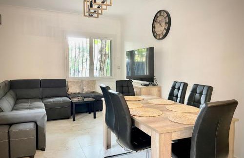 Saint-Antoine Apartment | Modern 3 rooms on the ground floor