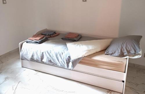 Saint-Antoine Apartment | Modern 3 rooms on the ground floor