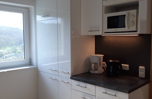 Bischoffen Apartment | Modern 3-star apartment with a romantic flair, close to the beach and the lake