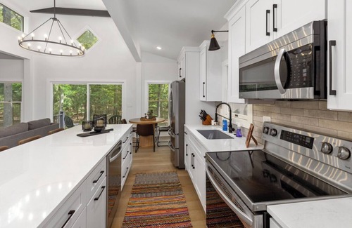 Fennville House | Modern 30acre Woodland Retreat - Hot Tub/King Bed/Walking Trails