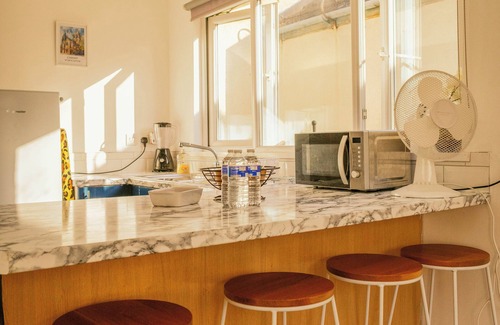 Adamsdown Apartment | Modern 4 Bed Apartment w/Parking, Near City