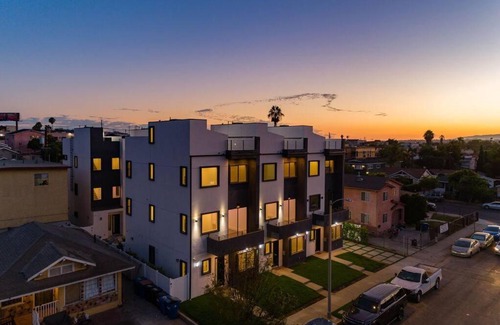 Mid City Villa | Modern 4 Bedroom Charmer w/Rooftop Deck #2