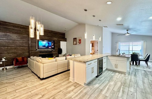 Kissimmee House | Modern 4BR/2BA with pool in gated community