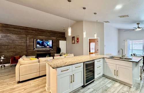 Kissimmee House | Modern 4BR/2BA with pool in gated community