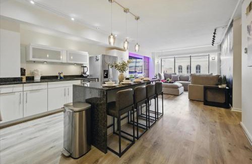 Wholesale District Apartment | Modern 4th-Floor Flat in the Heart of Indianapolis